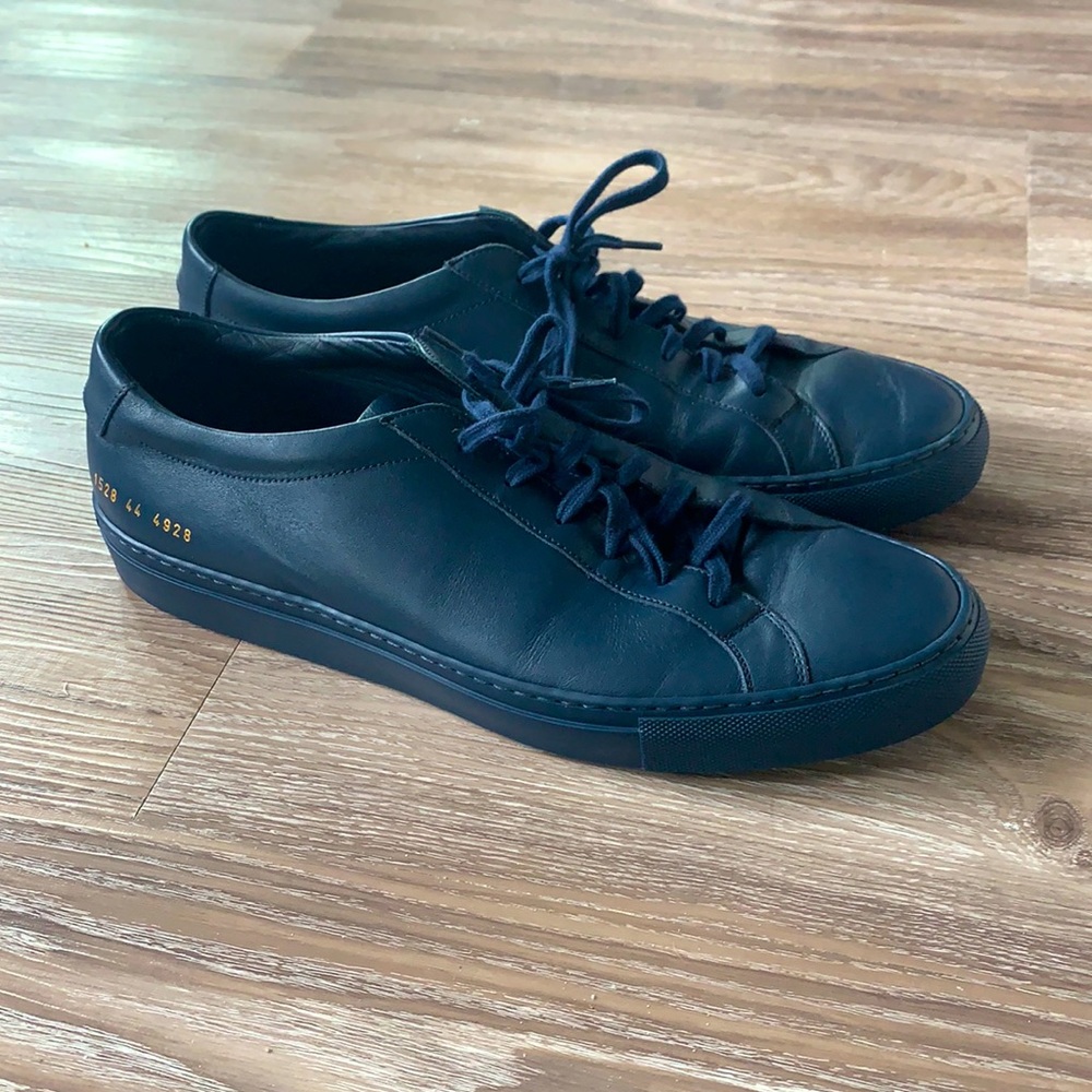 Common Projects Size 44 Sneakers